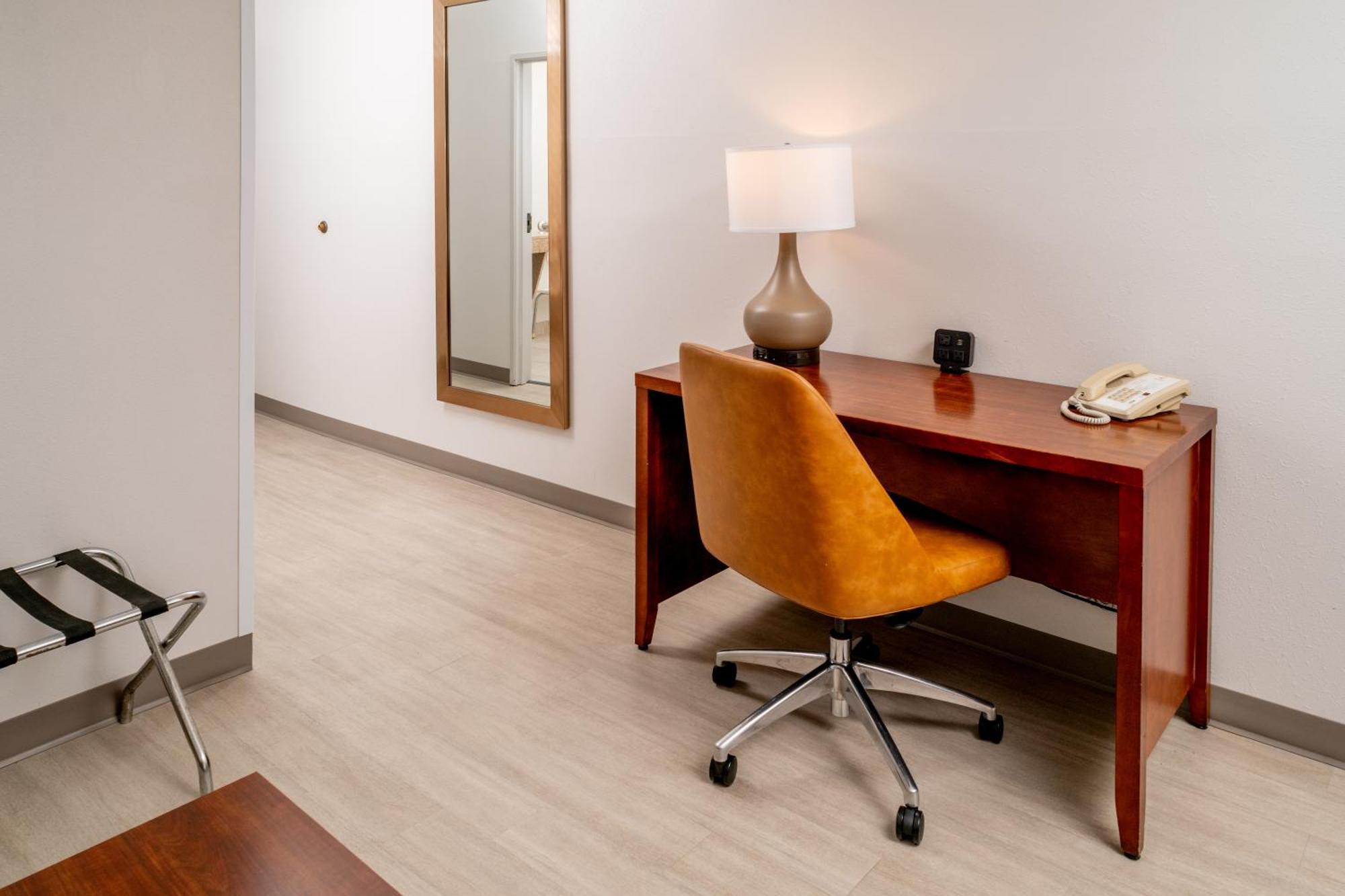 Comfort West Hotel